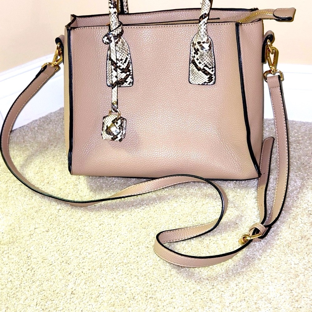 Coach Tan and Cream Shoulder Bag with Luxurious Leather